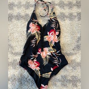 Roxy one piece swimsuit size large